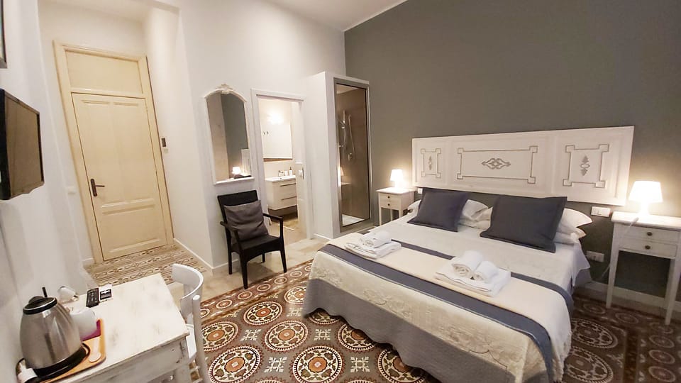 Romantic Double Room | Desk, cribs/infant beds, free WiFi, bed sheets