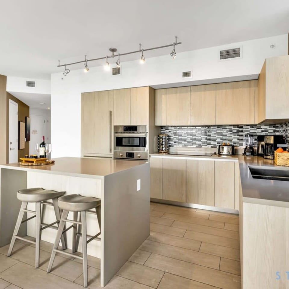 House | 2 bedrooms, desk, iron/ironing board, high-speed internet