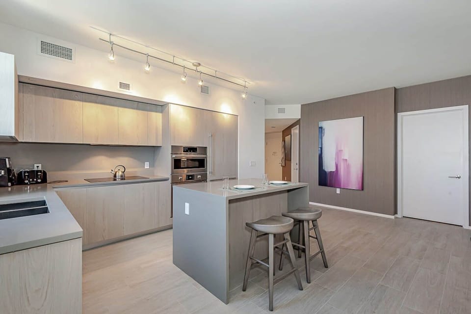 House | 2 bedrooms, desk, iron/ironing board, high-speed internet