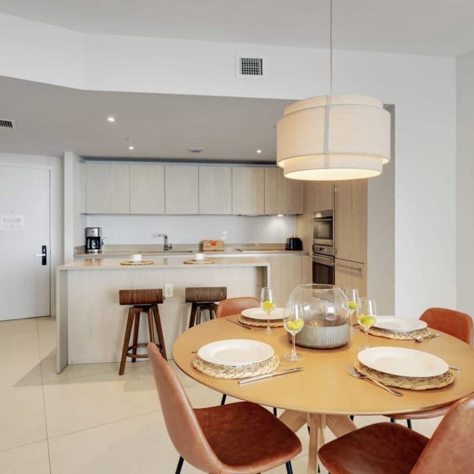 House | 2 bedrooms, desk, iron/ironing board, high-speed internet