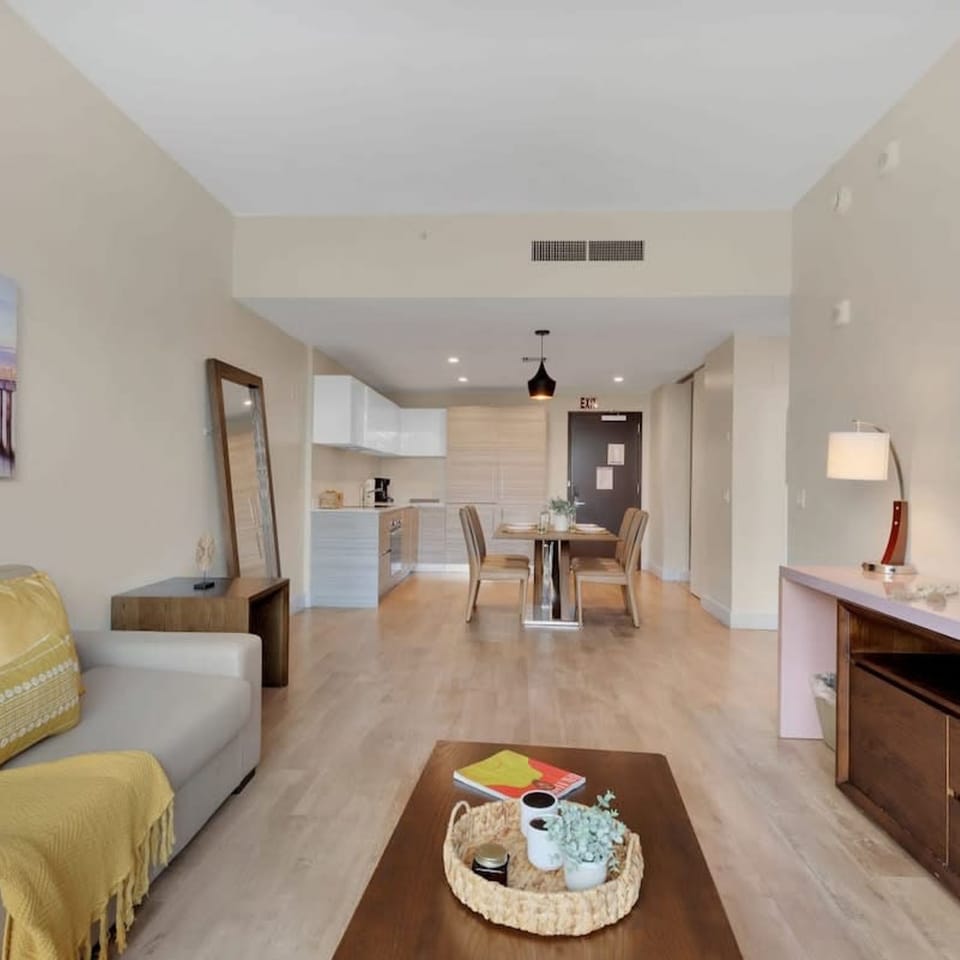 House | 2 bedrooms, desk, high-speed internet