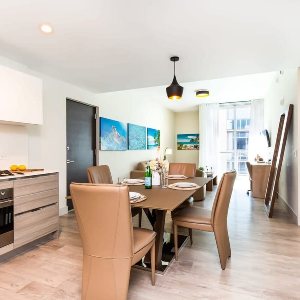 House | 1 bedroom, desk, high-speed internet