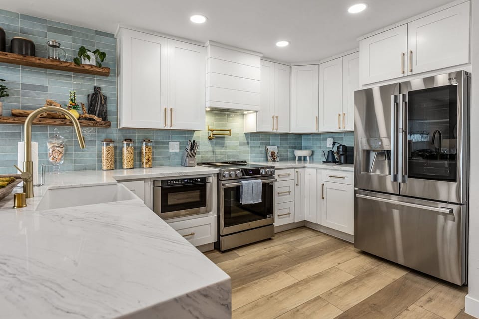 Recently Remodeled Modern Kitchen - Everything you need for meals at home, just steps from the beach.