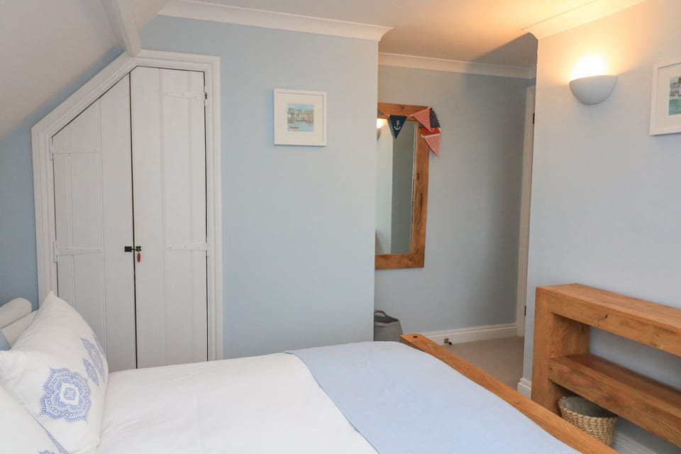 3 bedrooms, individually decorated, individually furnished, free WiFi