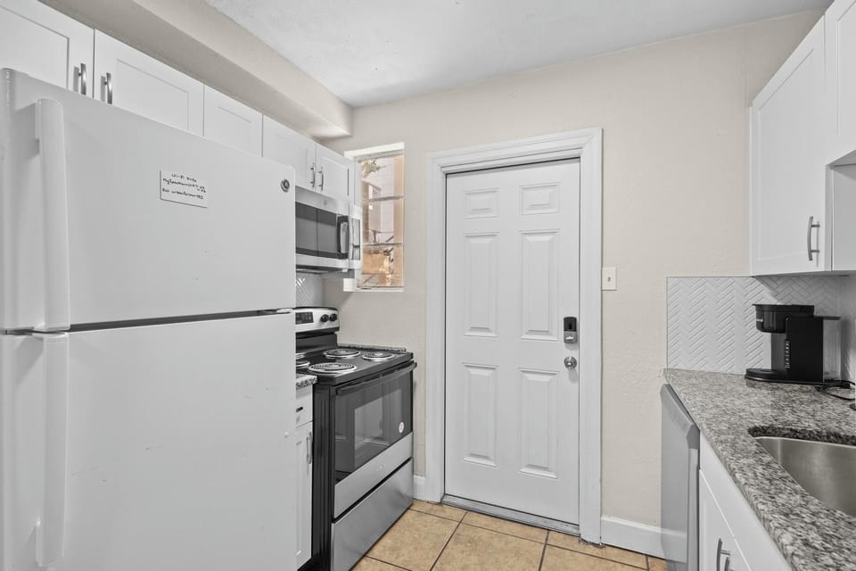 Kitchen opposite view