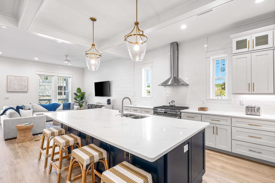 Kitchen seating for 6
