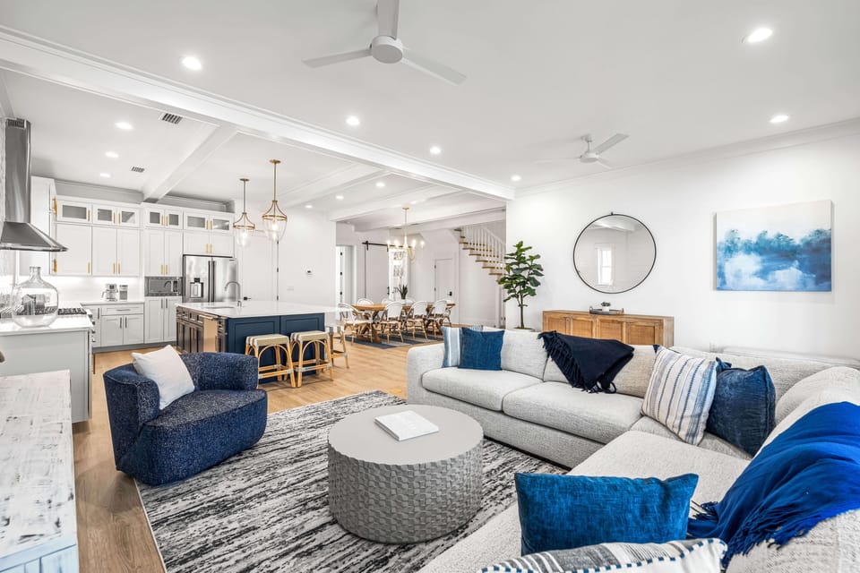 Spacious and luxurious great room on the main floor