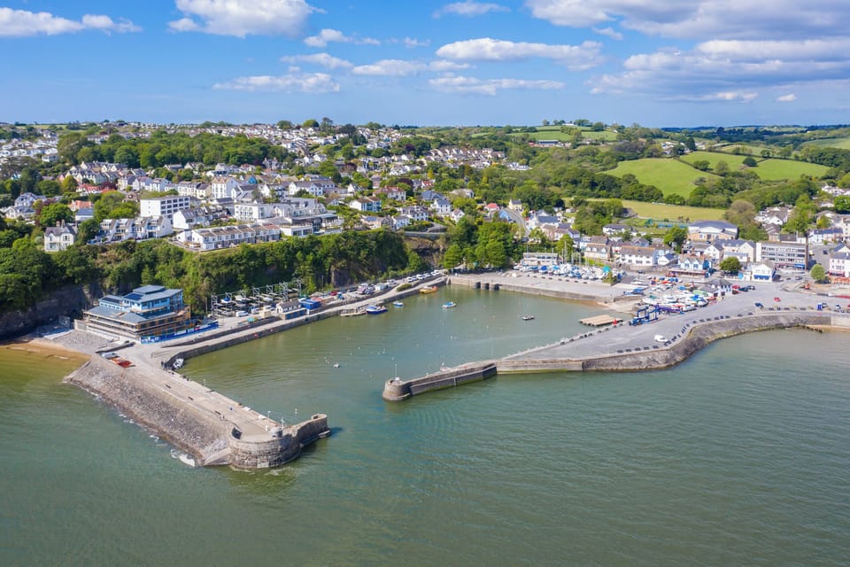 Beautiful sea views, Central