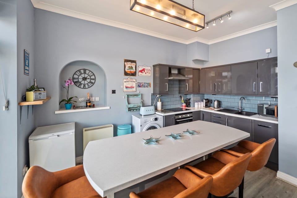 Sea View Apartment