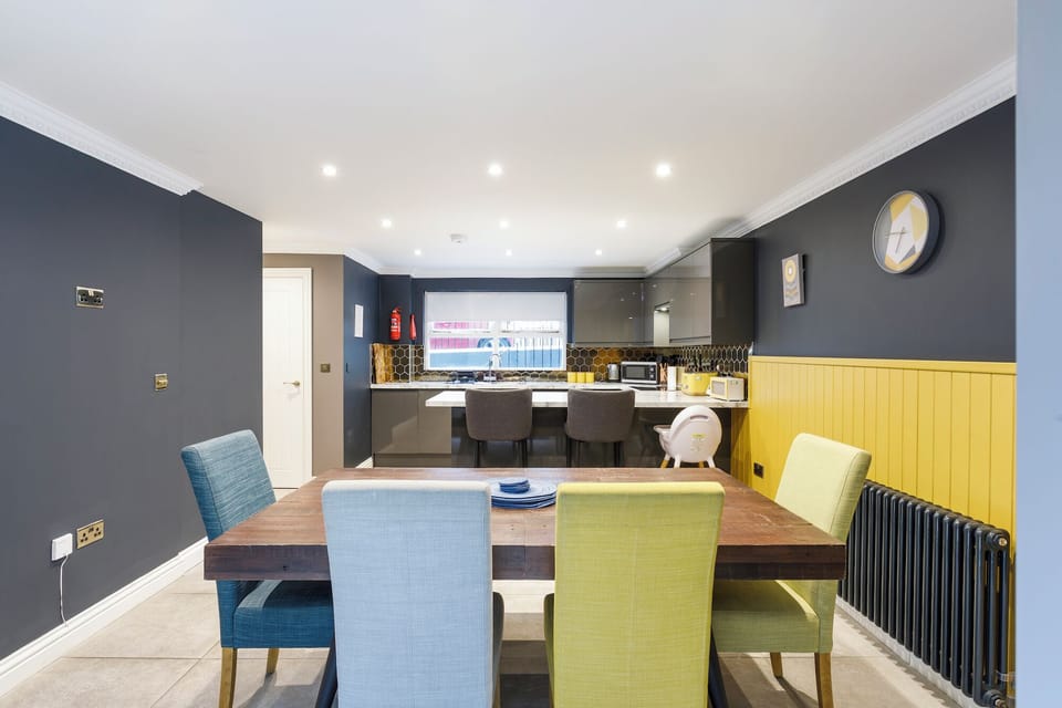 Kitchen/dining