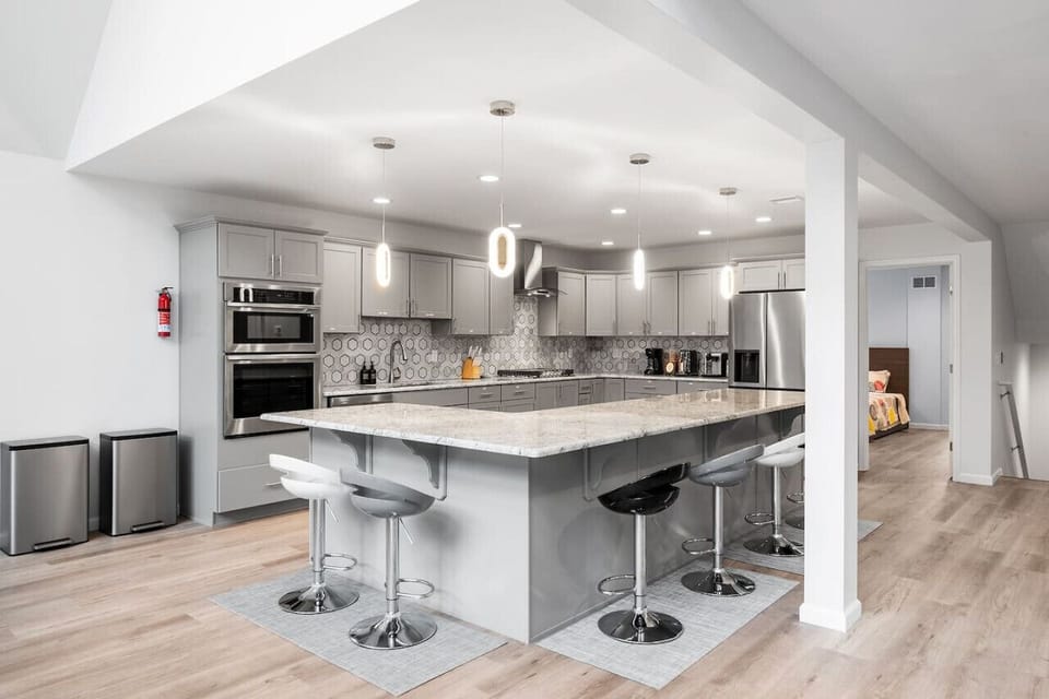 Big Kitchen