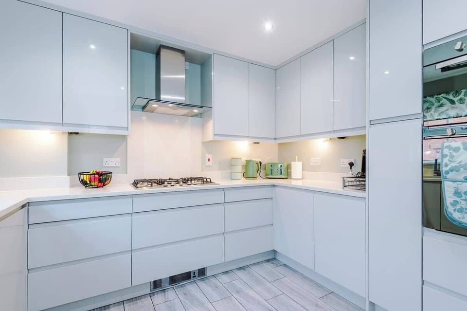 The fully equipped kitchen has everything you need for a long or short stay in Northwich.