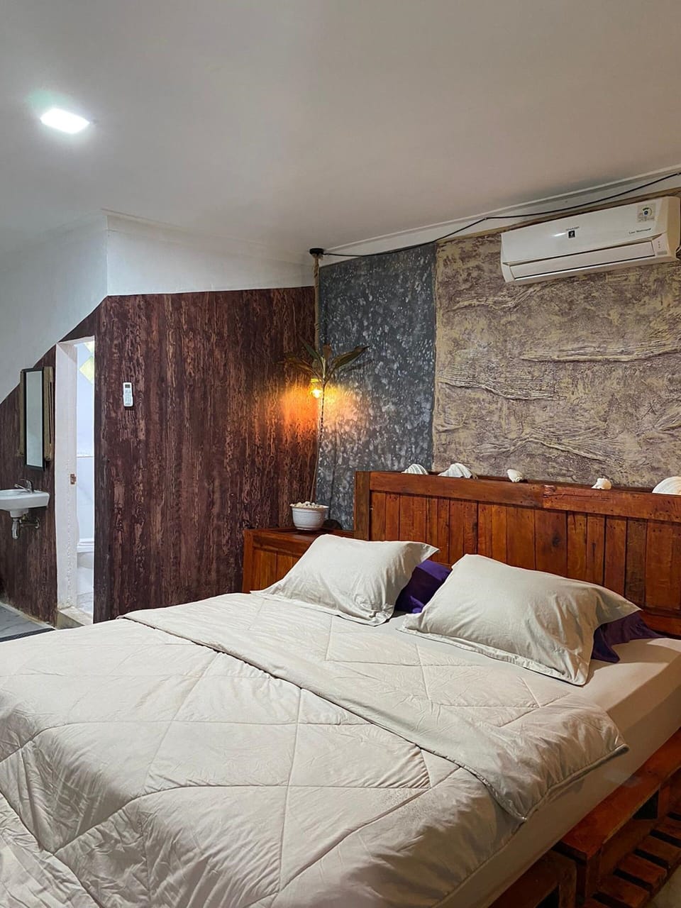 Deluxe Room | Free WiFi, bed sheets