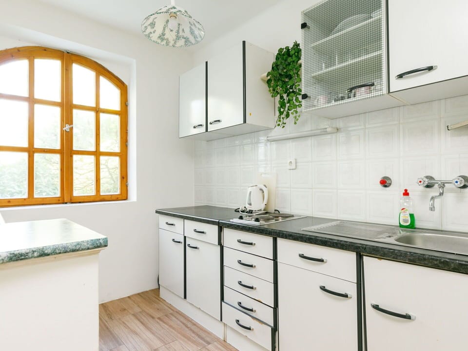 Cabinetry, Countertop, Property, Sink, White, Tap, Green, Drawer, Kitchen, Interior Design