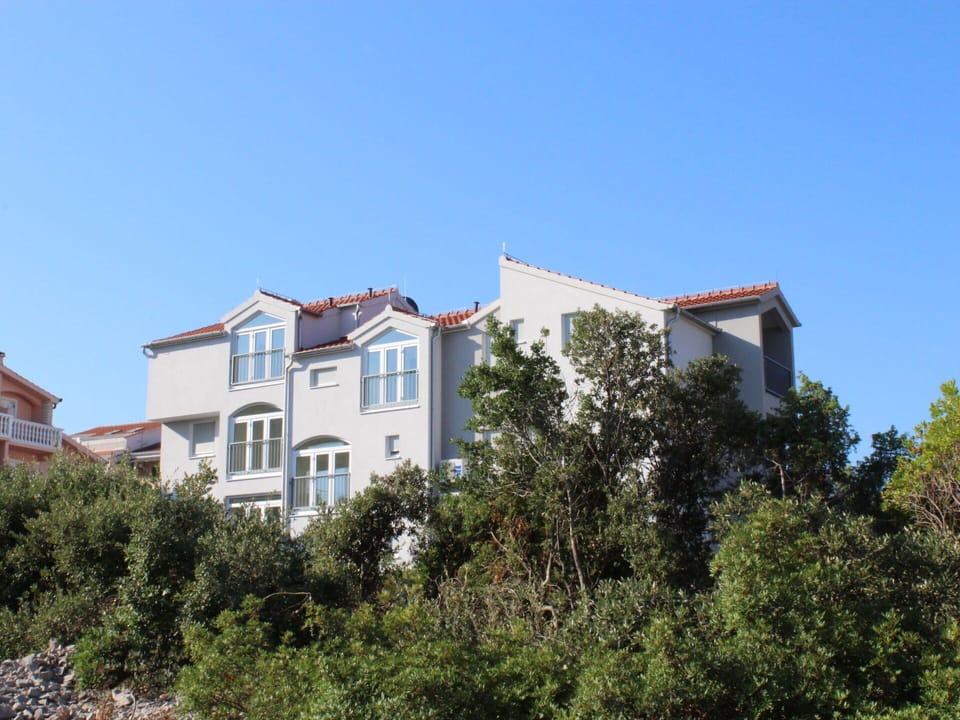 Building, Residential Area, Window, House, Home, Roof, Architecture, Neighbourhood, Facade, Town