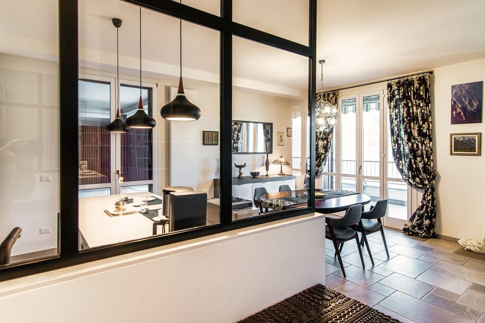Apartment, Lake View | Dining room