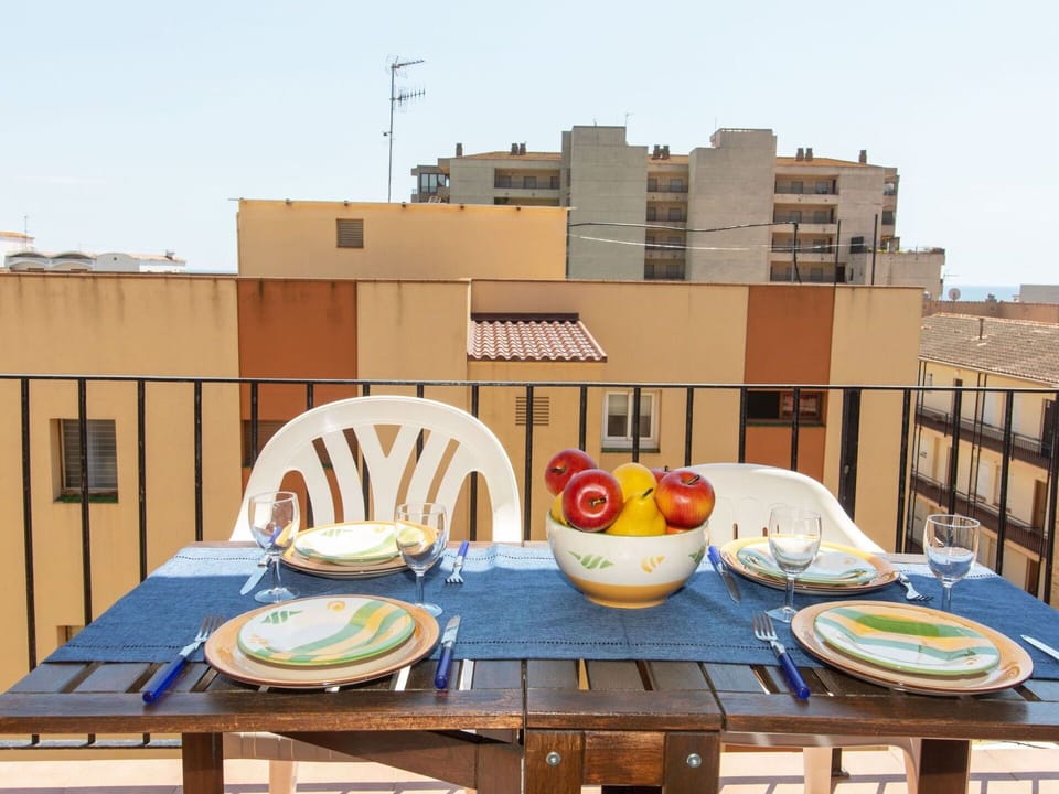 Table, Building, Furniture, Property, Tableware, Window, Dishware, Wood, Outdoor Furniture, Interior Design