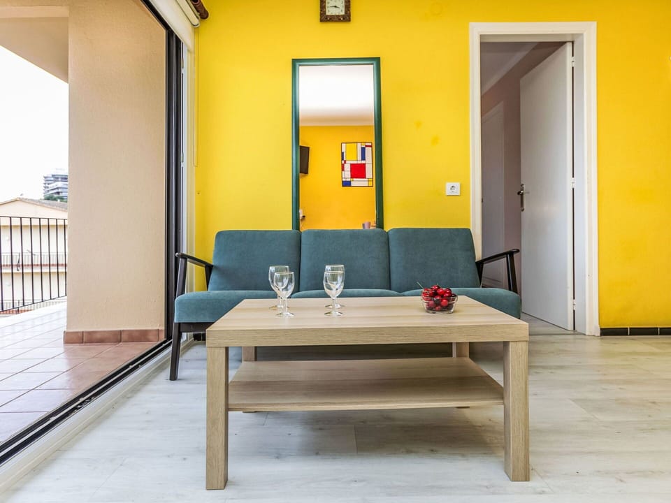 Furniture, Property, Table, Plant, Wood, Interior Design, Flooring, Floor, Picture Frame, Chair