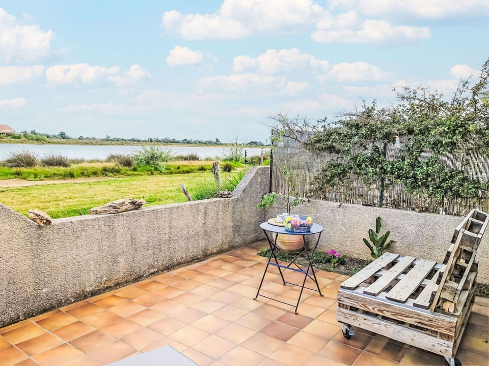 Cloud, Plant, Sky, Furniture, Table, Outdoor Furniture, Natural Landscape, Flowerpot, Wood, Grass