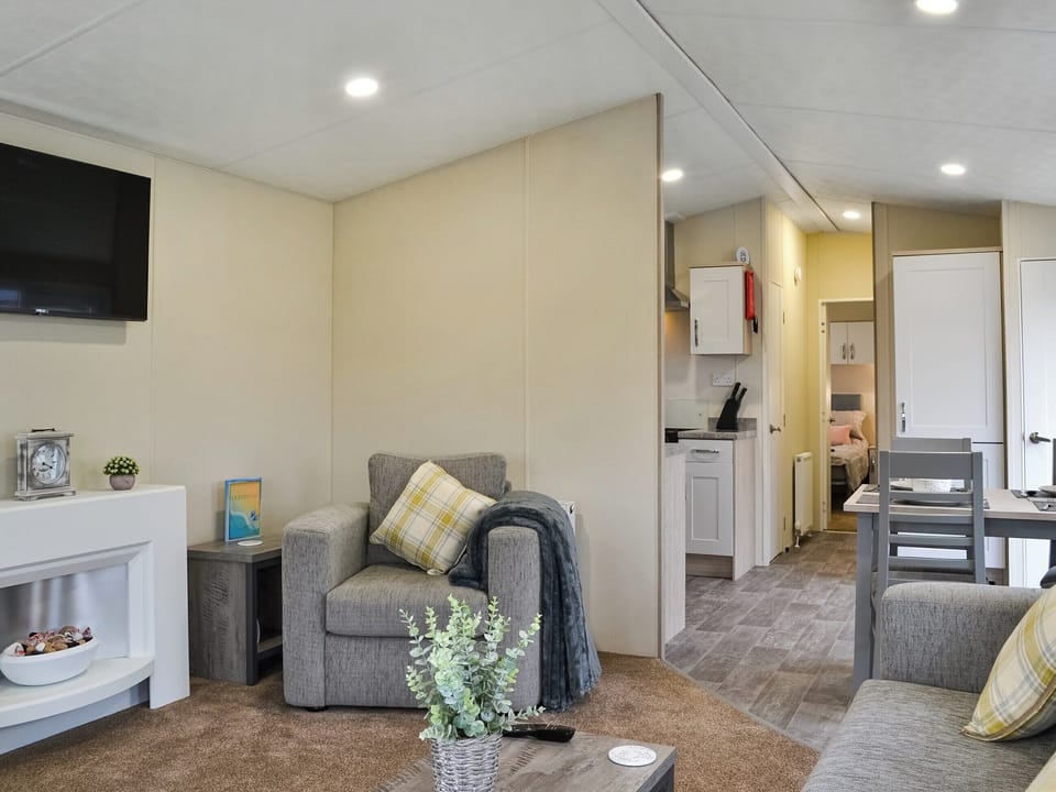 Living area | Rosie&rsquo;s Retreat - Emily&rsquo;s Escape and Rosie&rsquo;s Retreat, Bridlington