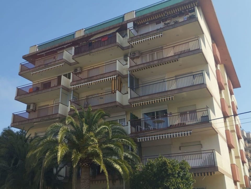 Apartment, Balcony, Condominium, Shade, Hotel