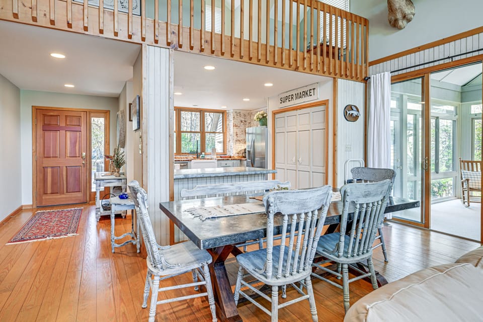 Dining Area/Kitchen | 1st Floor | Open Floor Plan | Cooking Basics