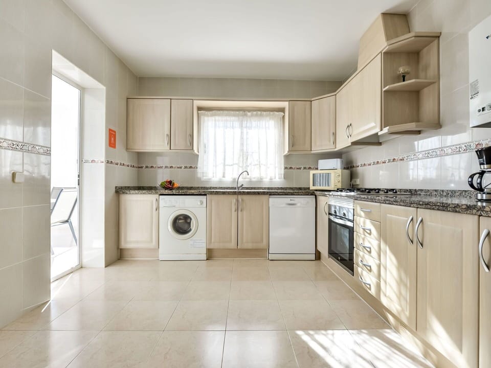 Furniture, Property, Plant, Comfort, Textile, Wood, Interior Design, Cabinetry, Houseplant, Flooring