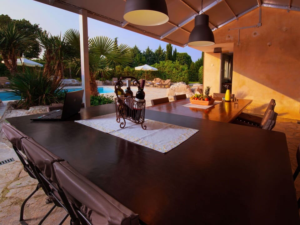Furniture, Property, Plant, Comfort, Textile, Wood, Interior Design, Cabinetry, Houseplant, Flooring