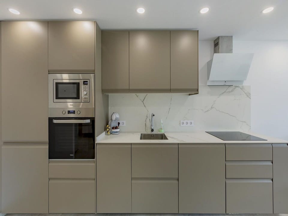 Cabinetry, Countertop, Property, Furniture, Tap, Kitchen Sink, Sink, Kitchen Appliance, Home Appliance, Kitchen Stove