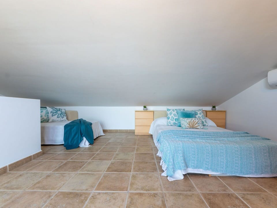 Furniture, Window, Comfort, Wood, Building, House, Flooring, Floor, Pillow, Aqua