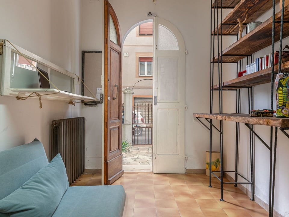 Picture Frame, Wood, Couch, Building, Architecture, Comfort, Flooring, Floor, Shelf, Window