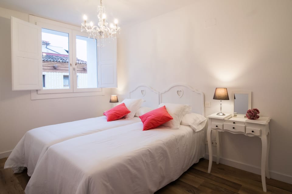 a0ec466e-53a3-4399-98c2-64848a5b014d