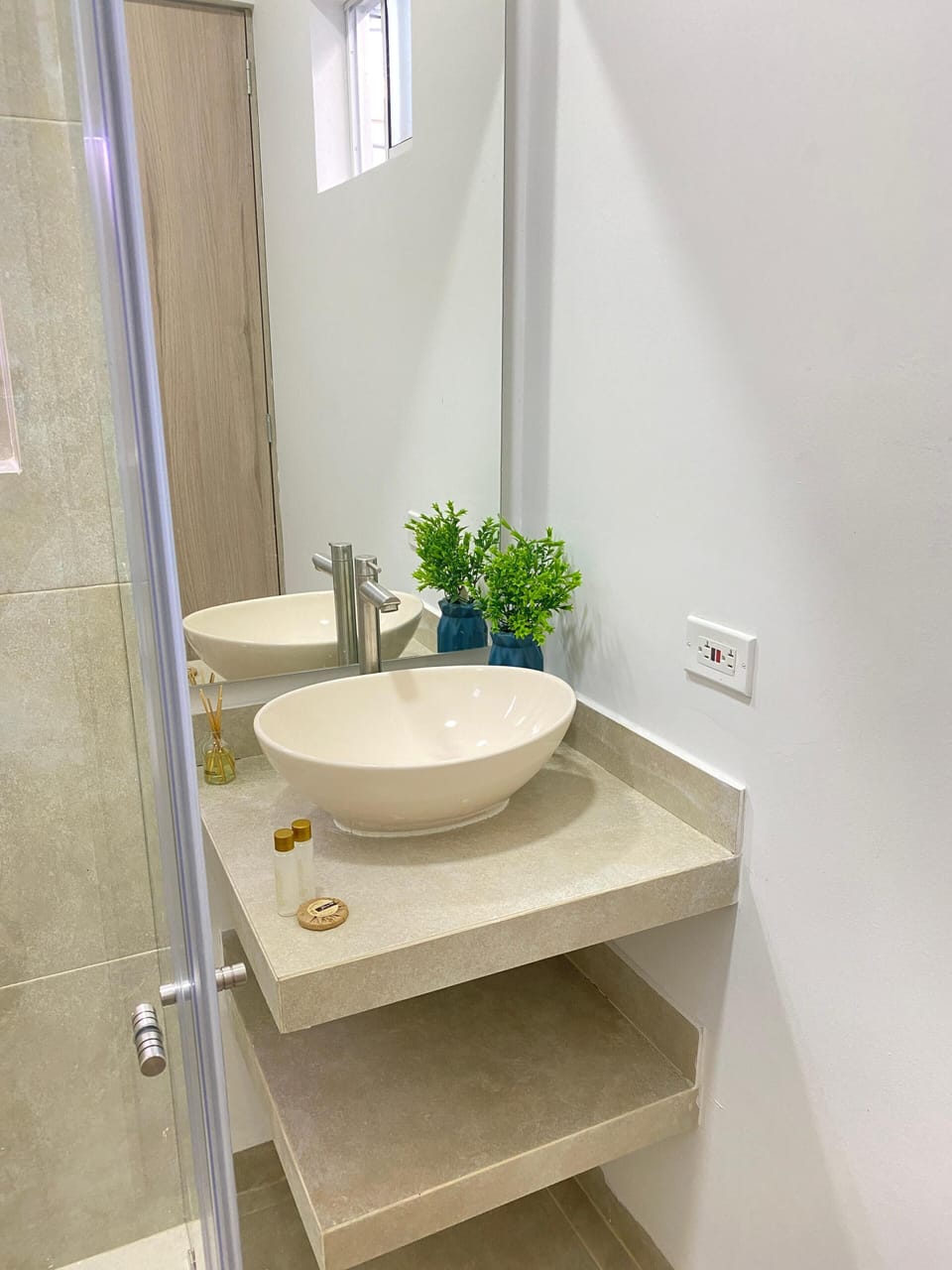 City Double Room, Courtyard View | Bathroom | Shower, rainfall showerhead, towels, soap