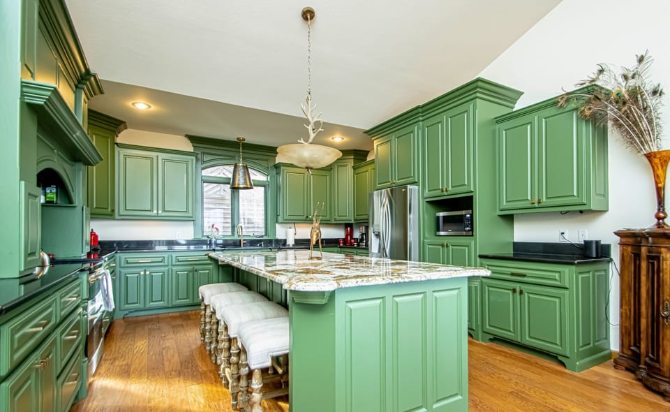 Bright and Open Kitchen with modern Stainless Steel Appliances
