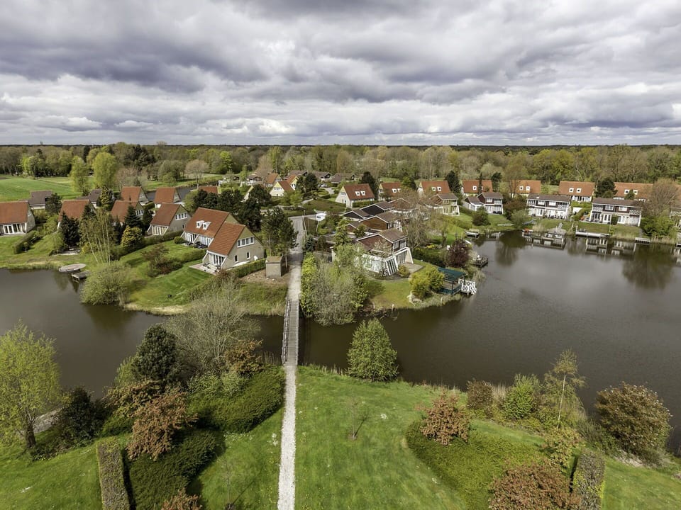 Water, Cloud, Sky, Water Resources, Plant, Building, Natural Landscape, Highland, House, Land Lot