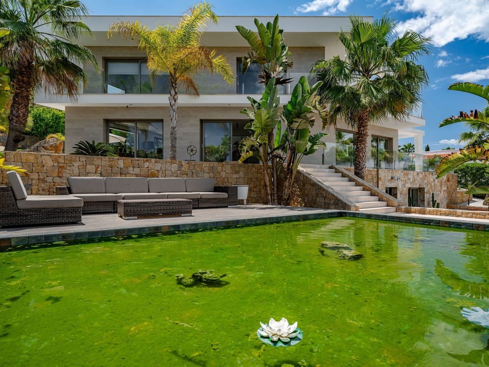 Residential Area, Home, House, Estate, Mansion, Garden, Villa, Landscaping, Hacienda, Resort