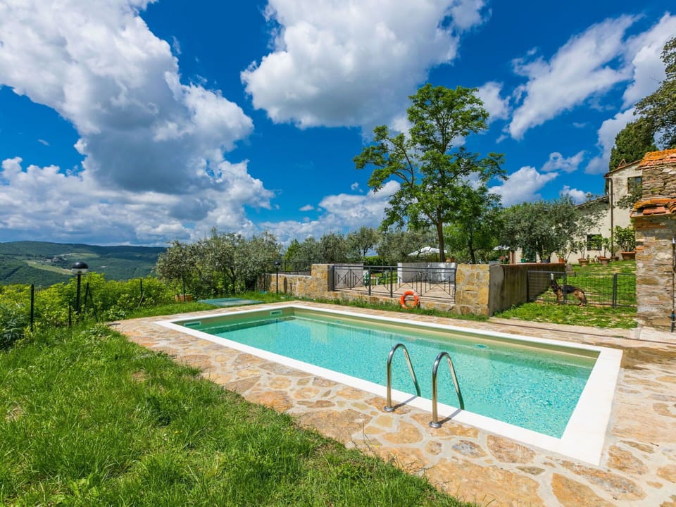 Cloud, Water, Plant, Sky, Swimming Pool, Building, Tree, Land Lot, Natural Landscape, Leisure