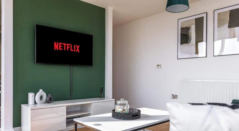 Lounge at Valore Property Services Short Lets & Serviced Accommodation