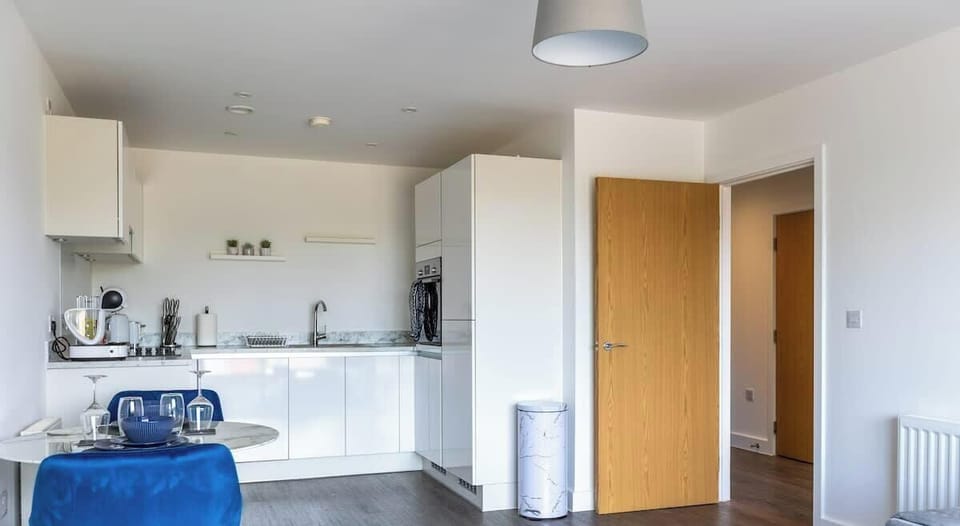 Kitchen & Dining at Valore Property Services Short Lets & Serviced Accommodation