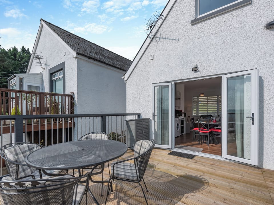 Terrace | The Laurels, Goodwick