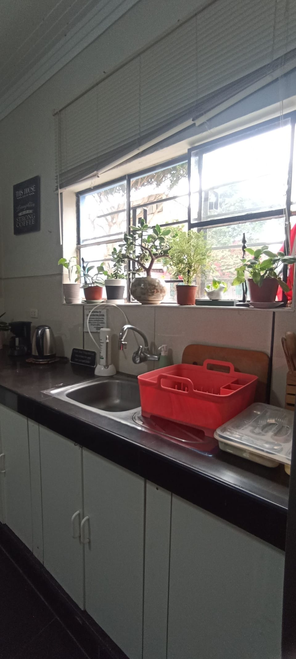 Shared fridge, shared microwave, blender, cookware/dishes/utensils