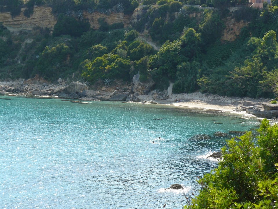 Pessada Beach Super clear water 12 minute walk away