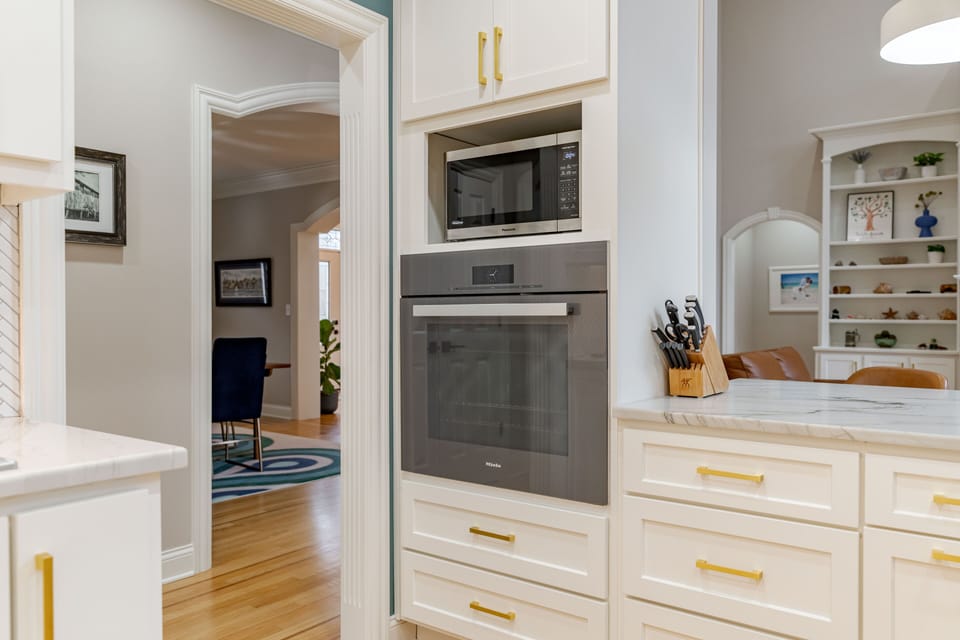 Kitchen--Miele oven