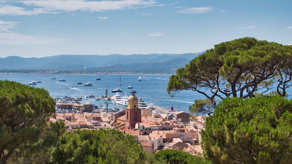 Visit the beautiful city of Saint Tropez, just 21km away.