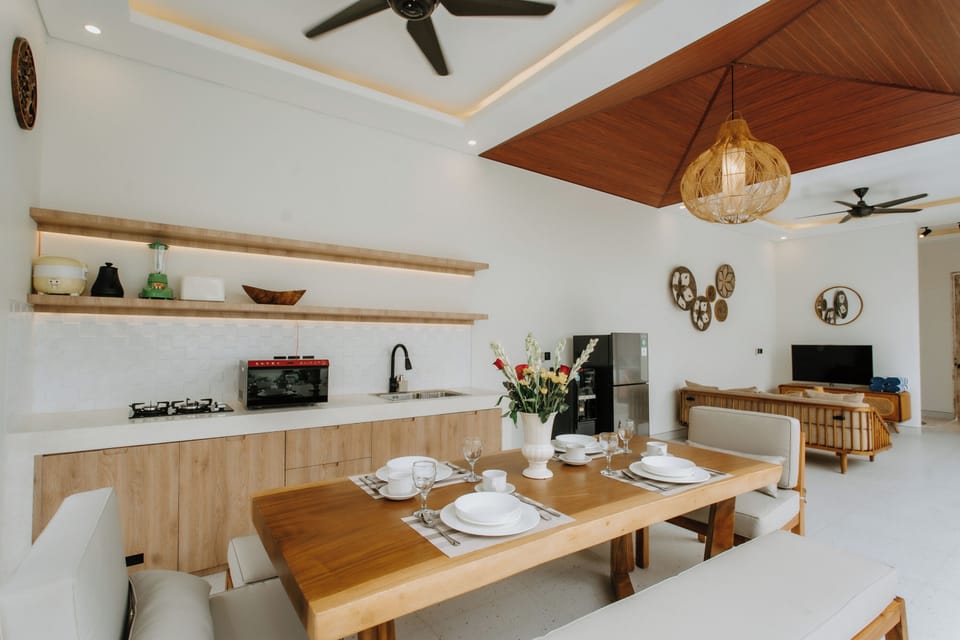 Exclusive Villa | Private kitchen | Fridge, microwave, oven, electric kettle