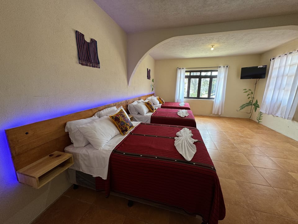 Family Quadruple Room | Desk, laptop workspace, WiFi (free)