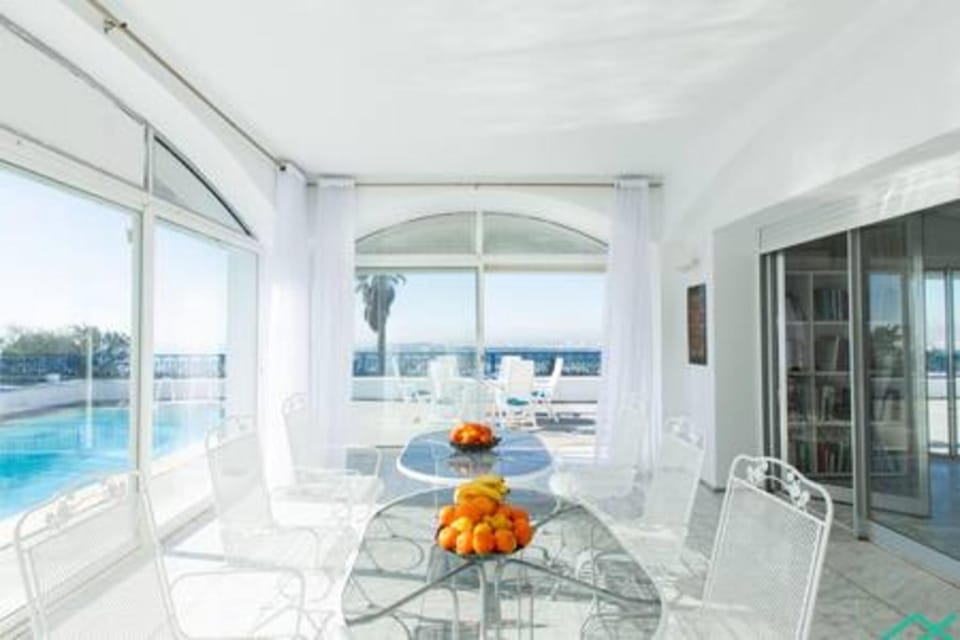 House | 6 bedrooms