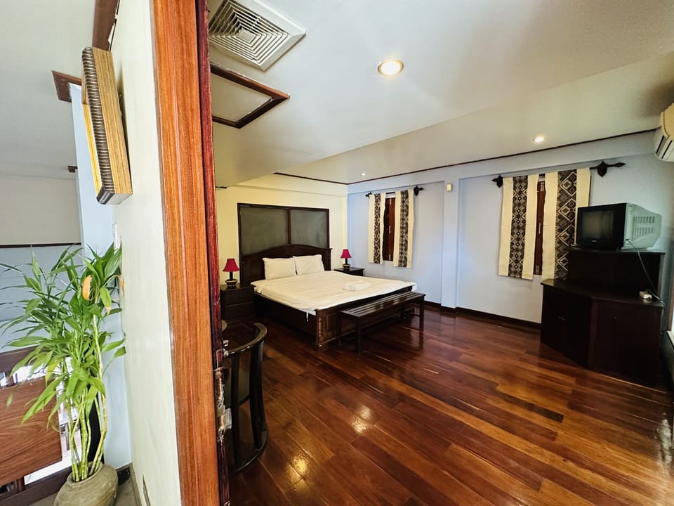 Deluxe Double Room | Premium bedding, down comforters, individually furnished, desk