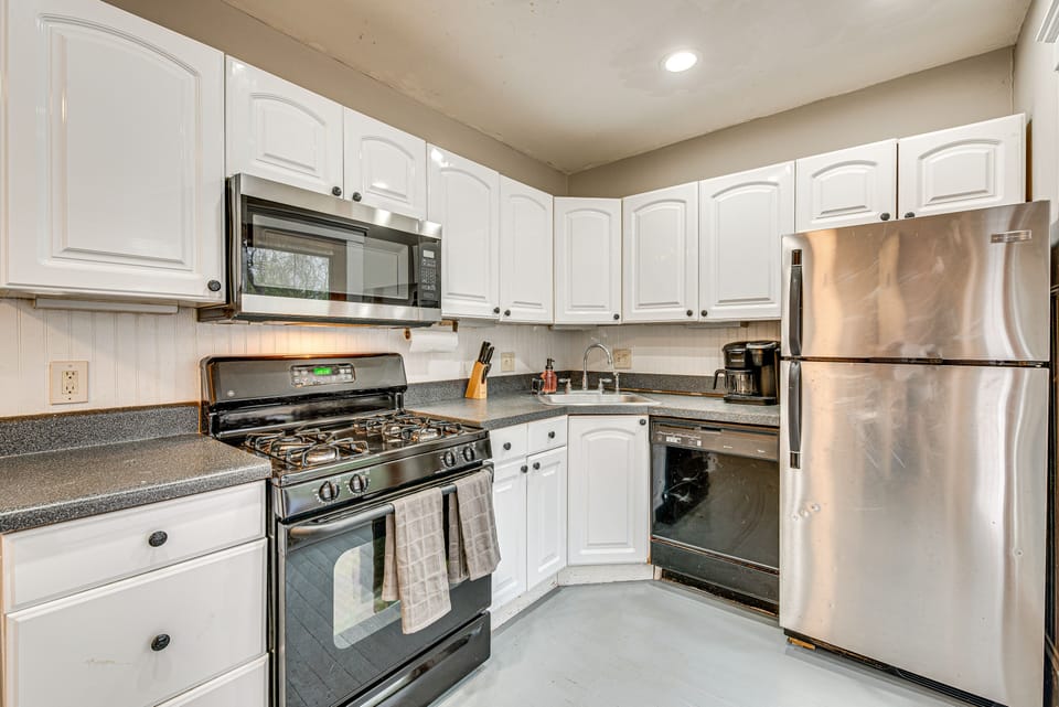 Kitchen | Stove/Oven | Refrigerator | Dishwasher | Cooking Basics