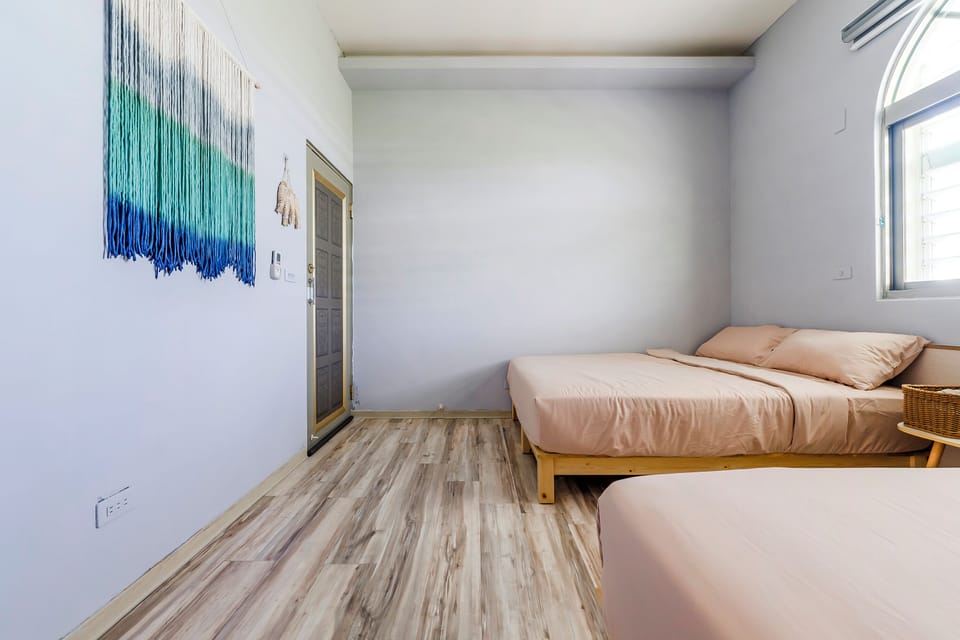 Standard Quadruple Room | Blackout drapes, free WiFi, bed sheets